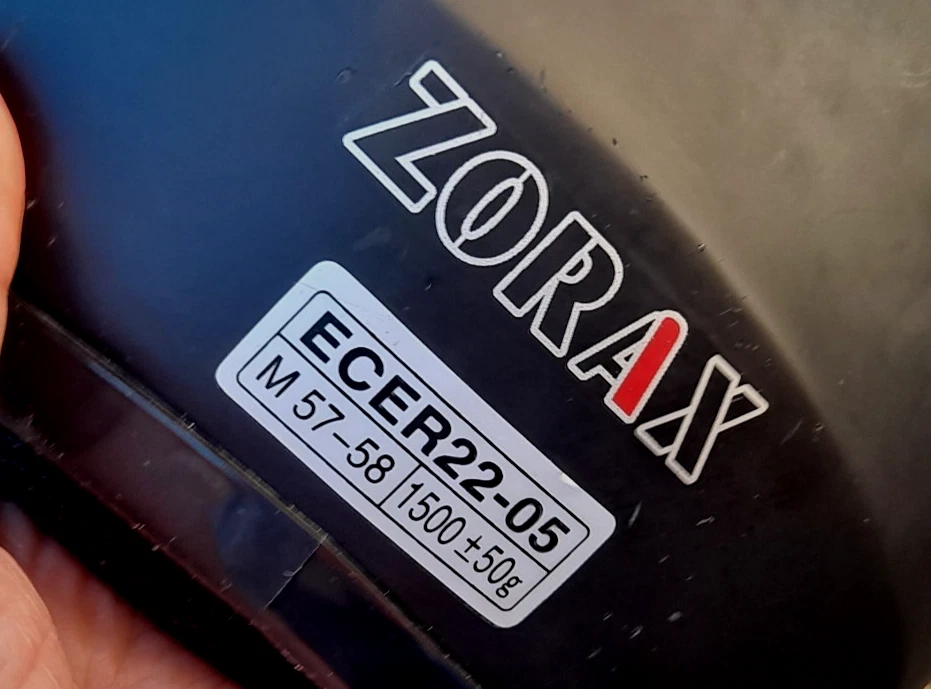 Zorax Helmet ECER22-05 Size Medium 57-58 -1500+50g Black Full Face Tidy Helmet - Image 3 of 4