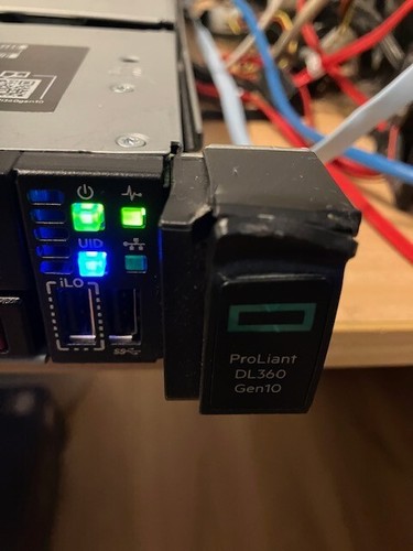 HPE ProLiant DL360 G10 Gen10 8xSFF 2x GOLD 6240 2.6GHz 128GB / 4x 1TB / 4x 600GB - Picture 12 of 14