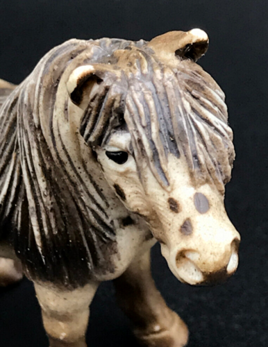 Farm World SHETLAND PONY STALLION Schleich 2003 Spotted 2.5" Male Gelding (?) - Picture 5 of 6
