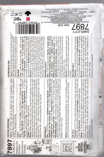 Simplicity Pattern 7897 Christmas Decorations to Sew - Picture 2 of 2