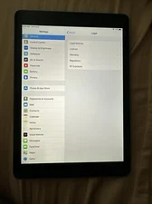 Apple iPad Air 1st Gen. 32GB Wi-Fi 9.7in - Space Gray