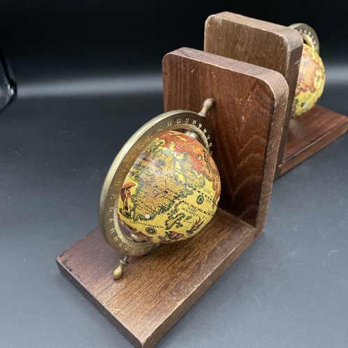 Vintage World Globe Map Bookends - Wood Rotating Spinning - Set of 2 - Picture 2 of 8