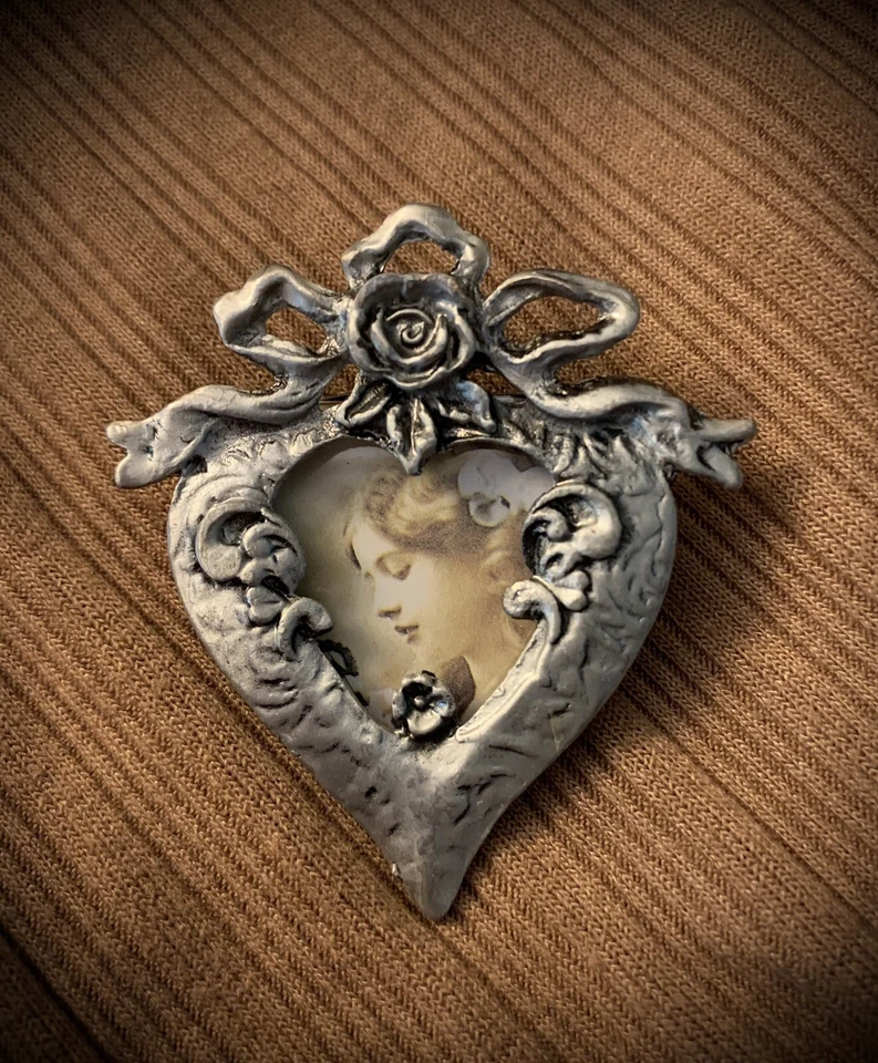 Antique Heart Pin Locket~ Mary Margaret The Pure Virgin Spirit Haunted Talisman  - Image 3 of 4