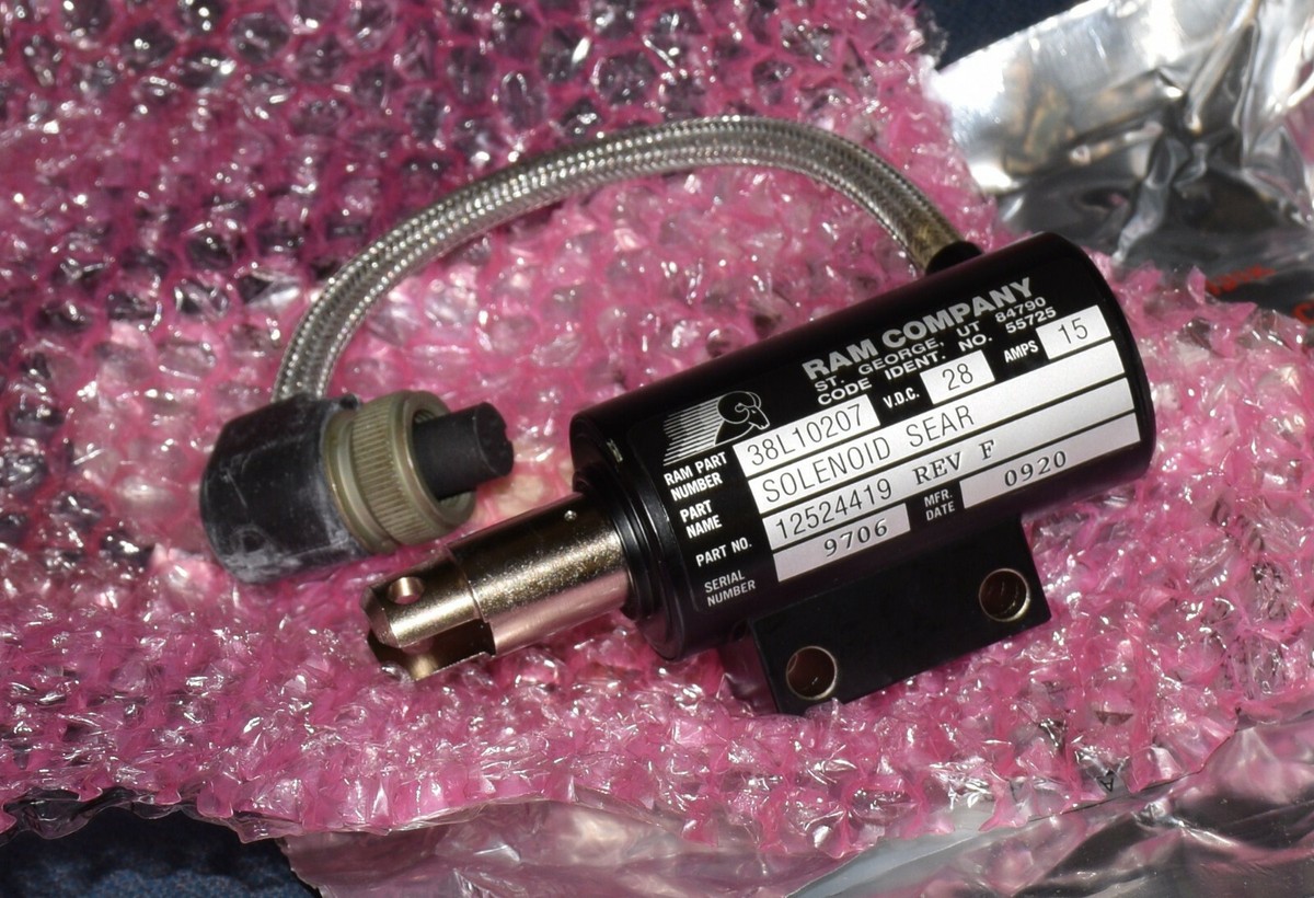 MILITARY ELECTRICAL SOLENOID 38L10207 12524419 5945-01-089-7649 | eBay