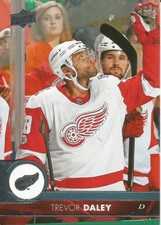Trevor Daley #313 - 2017-18 Series 2 - Base