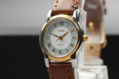 SEIKO Lucent White Blue Bullseye Roman Womens Watch 1F20-0J80 Vtg 1999 Near MINT