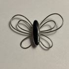 Beau Rare Vintage Pin Sterling Silver Thin Butterfly Wings Black Stone Center — photo 1
