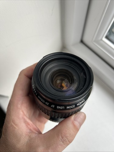 Canon EF 35-105mm f/4.5-5.6 Zoom Lens USM w/Lens Caps - Picture 2 of 9
