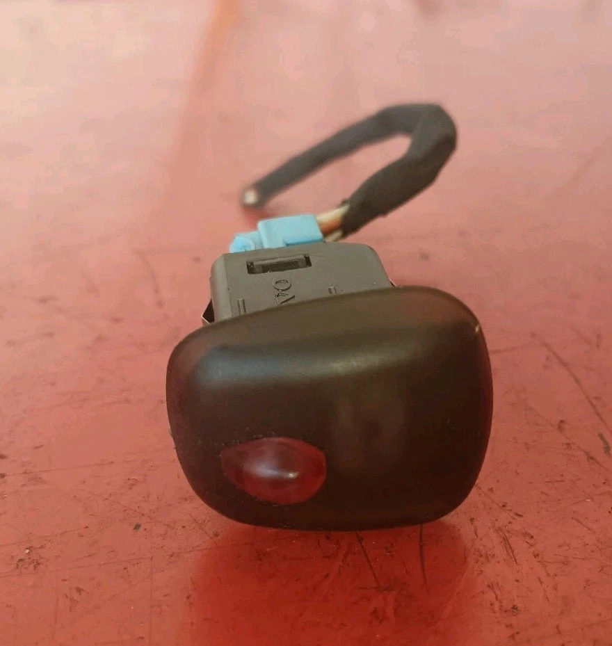 Sensor Indicador Alarma LED Volvo S40 Mk2 (31268017) C30 S60 XC60 XC90 Original Foto 2 de 4