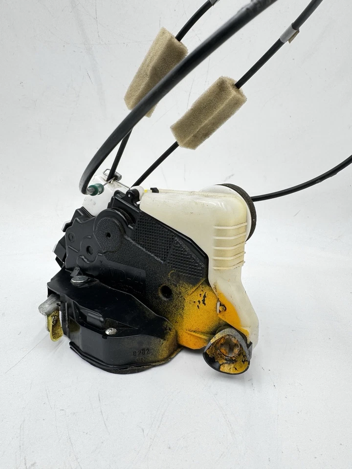 2014 TOYOTA YARIS P13 Verrou de Porte Avant Gauche MD4 1.5 OEM 30070892 Foto 2 de 4