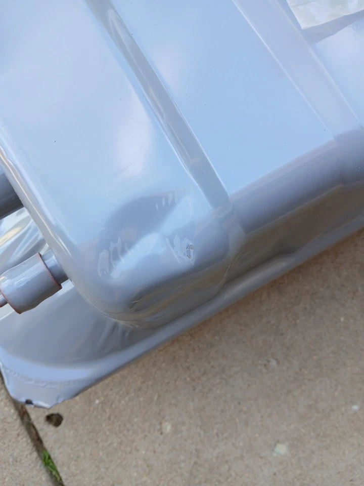 40 Gallons Fuel Tank for Ford F-250 Super Duty 2001-2010 F-350 F550 Super Duty - Image 2 of 4