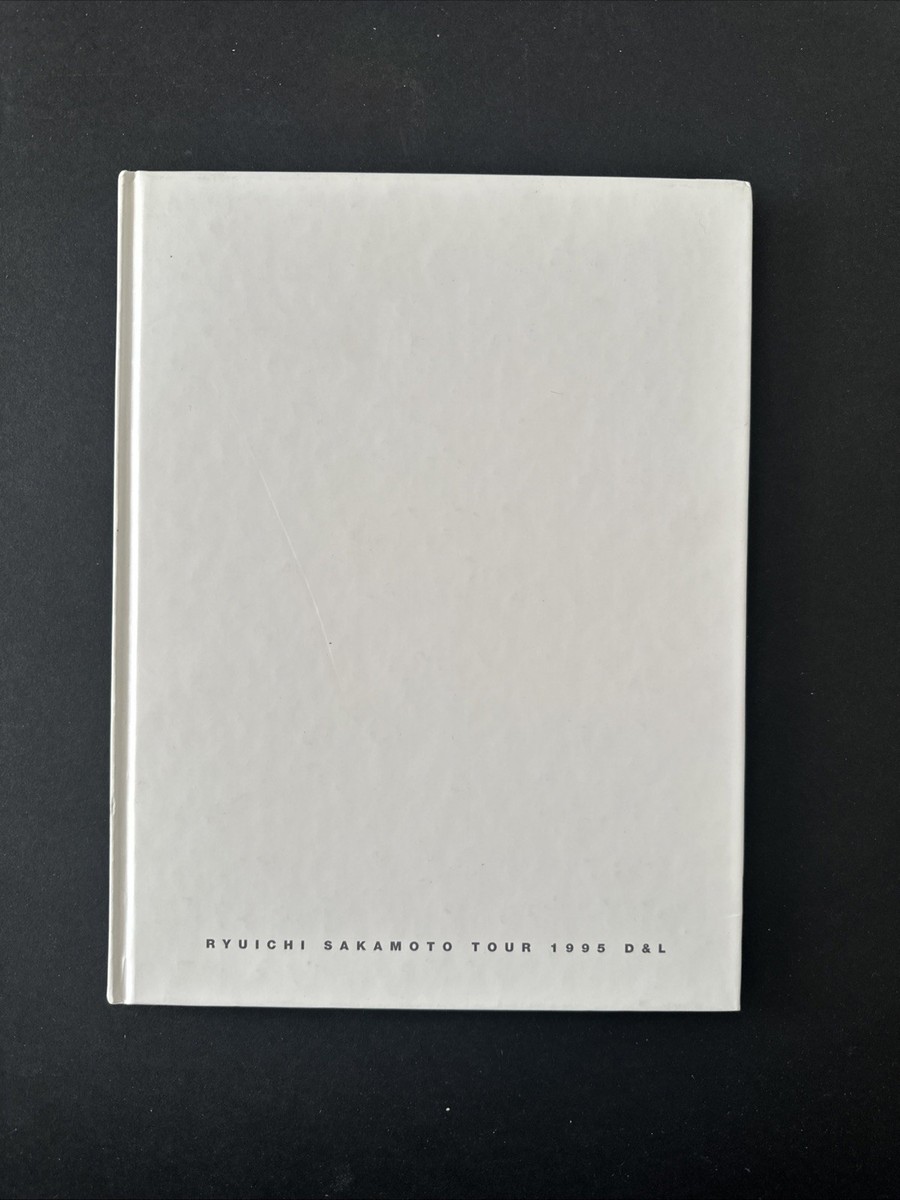 アート・デザイン・音楽 RYUICHI SAKAMOTO TOUR 1995 DAL Ryuichi Sakamoto Tour 1995 D&L Book - With Poster. Photographs By