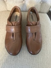 Clark  s Everlay Dixey Brown Leather Size 7 Woman Slip On Shoes
