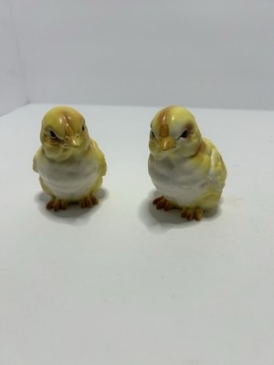 Lefton Vintage Easter Spring Ceramic Baby Chicks Set  Lot of Two