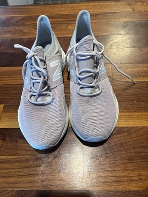 New Balance Women s Fresh Foam Roav Size 9