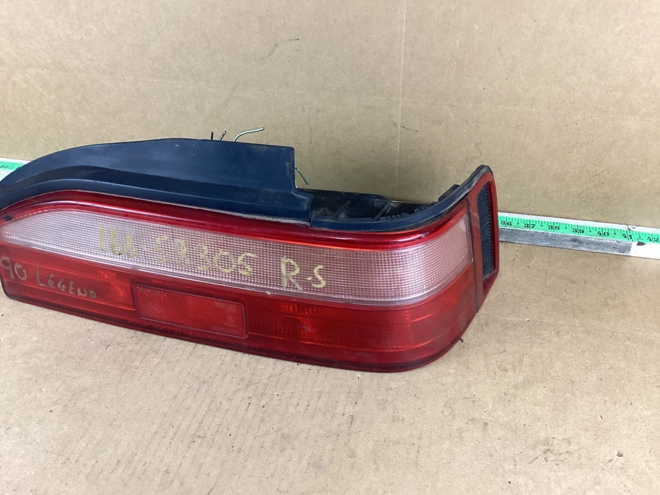 Conjunto de luz trasera derecha del lado del pasajero Acura Legend 1989-1993 Foto 2 de 4