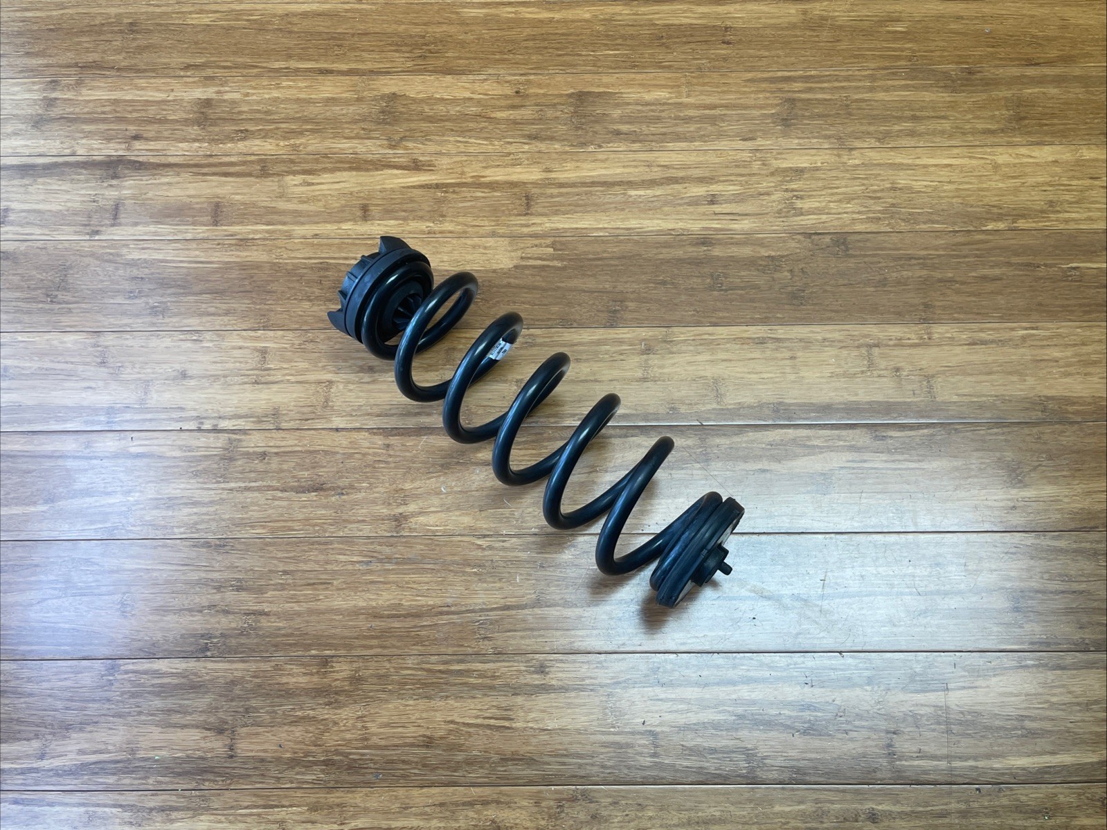 2019-2022 Audi A6 C8 Rear Left or Right COil Spring 4K0511115DJ 65k Miles OEM