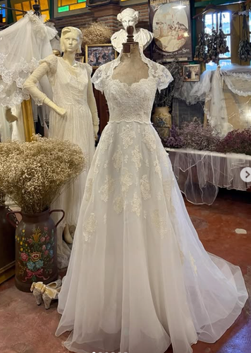 Vintage Wedding Dresses 1970s Short Sleeves Victorian A Line Lace Bridal Gowns - Picture 4 of 15