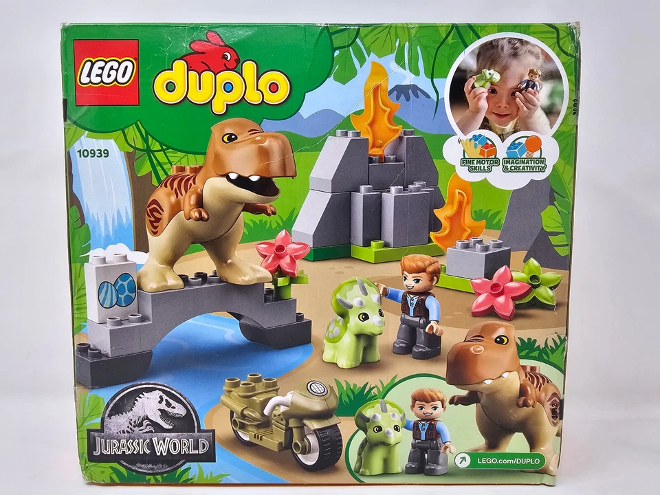 LEGO DUPLO 10939 T. rex and Triceratops Dinosaur Breakout - New in Damaged Box - Image 2 of 4