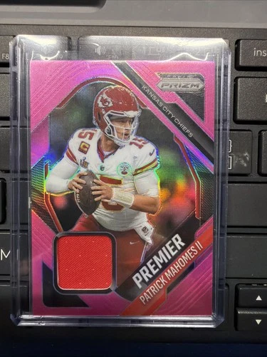 2025 Panini Prizm - Premier Pink Jerseys Patrick Mahomes II #PJY-PMA (MEM)