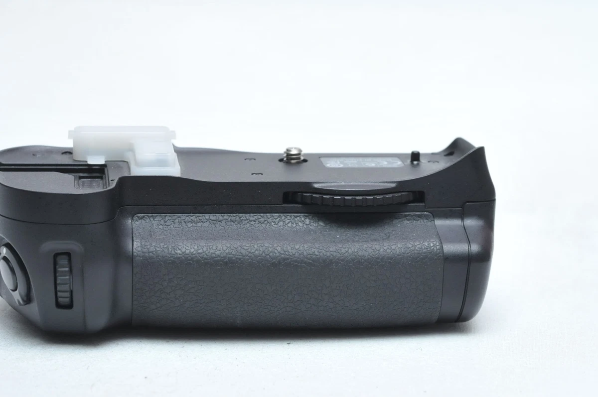 Nikon D300 Battery Grip for sale | eBay