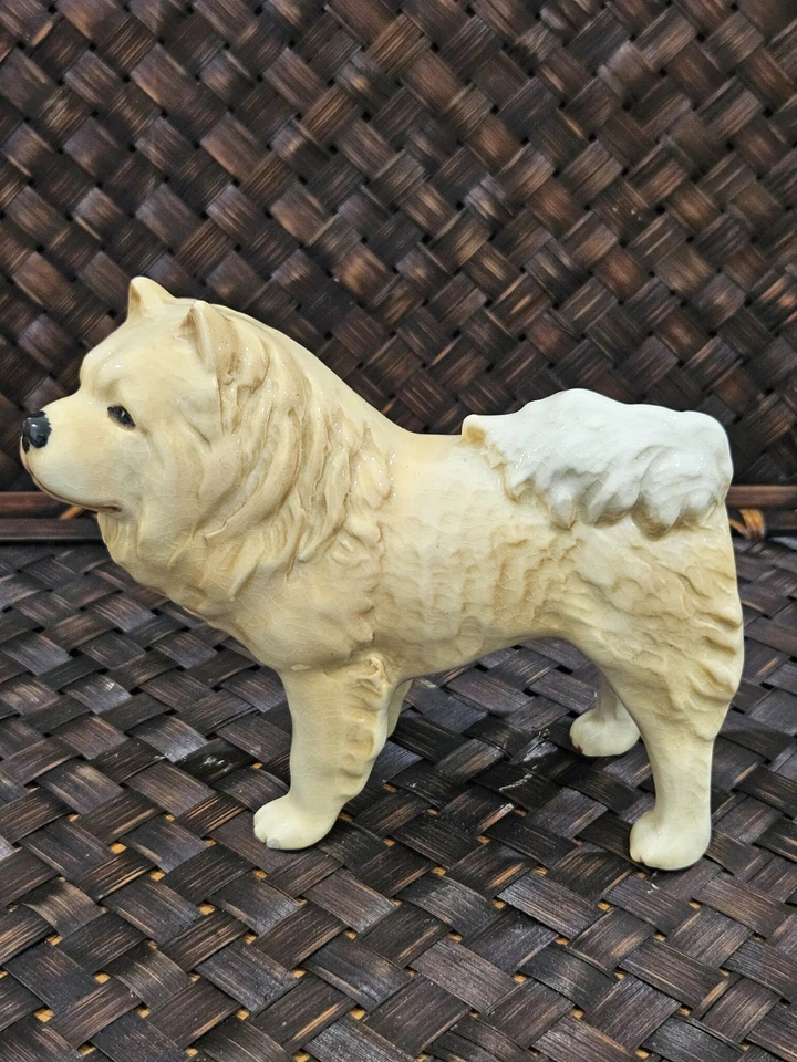 Vintage Sylvac Bone China England Chow Chow Dog Figurine 3175 - image 2 of 4
