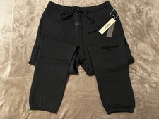 NEW Fear of God Essentials Black Sweatpants Size Medium 100% AUTHENTIC✅
