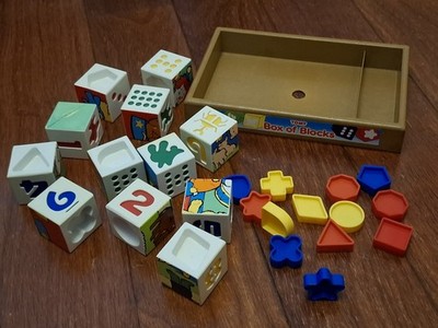 Tomy Big Fun Box mit Blöcken Vintage Spielzeug Lernen & Spielen Spaß Würfel SEN Lernen