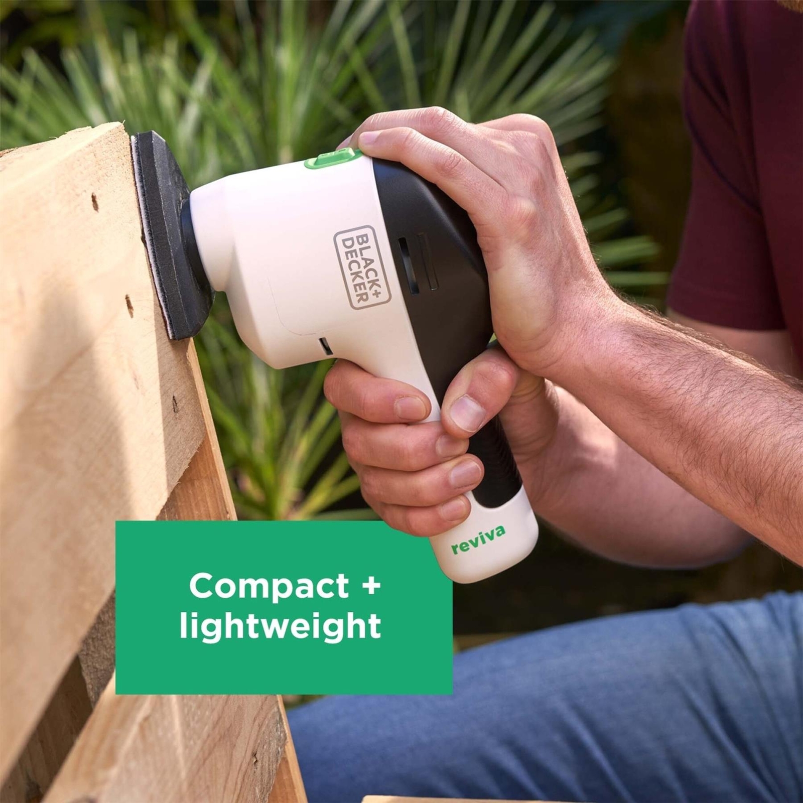 Black and Decker Cordless Detail Sander Reviva 12V 1.5Ah Liion REVJ12C