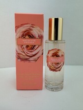 Delicate Petals Victoria's Secret parfum - un parfum de dama