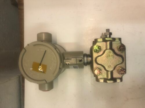 HONEYWELL ST3000 DIFFERENTIAL PRESSURE VALVE GAUGE S100 STD120 NEW IN BOX - Picture 3 of 8