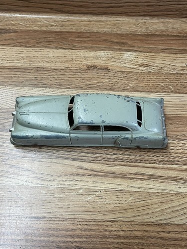 Vintage TootsieToy 1950's Grey Cadillac - Made in USA - Picture 5 of 6