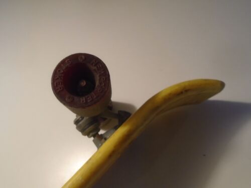 Vintage Jaws Skateboard plastica giallo newporter stoker 24'' ganasce lunghe squalo usa - Foto 6 di 9