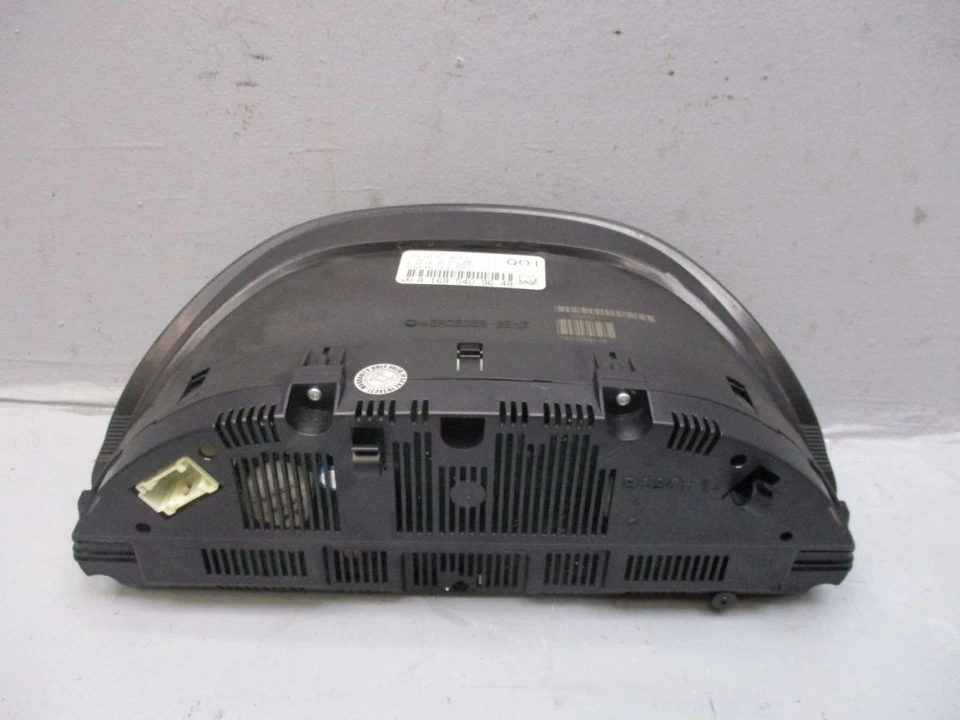 Instrument Cluster for Mercedes Benz a Class (W169) A 180 CDI A1695409648 Foto 3 de 4