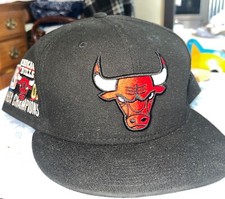 Chicago Bulls New Era 59fifty Fitted Hat Size 8 Black 6X NBA Champions     