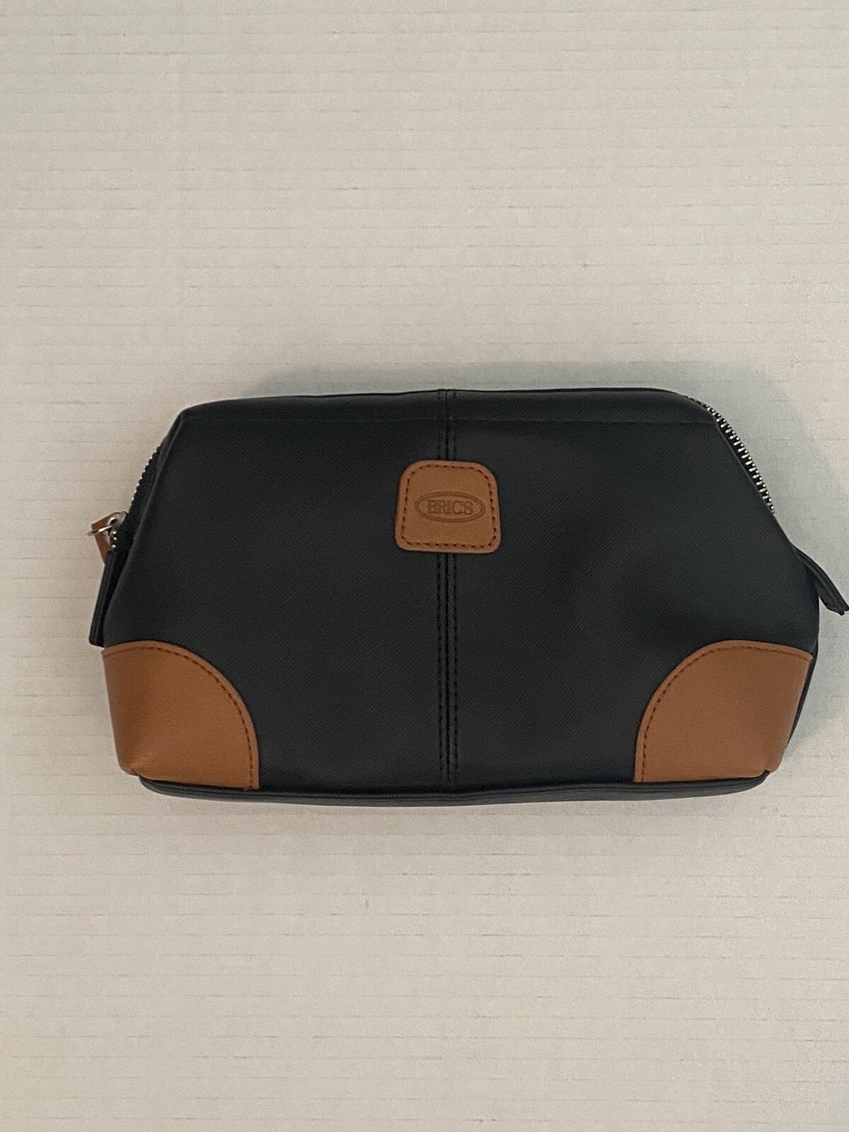 Bric’s Cosmetic Black Toiletries Bag NEW exclusively For Qatar Airways