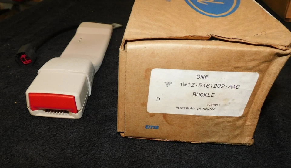 Lincoln Town Car 2001 2002 nuevo fabricante original hebilla de cinturón de seguridad delantero derecho Foto 2 de 3