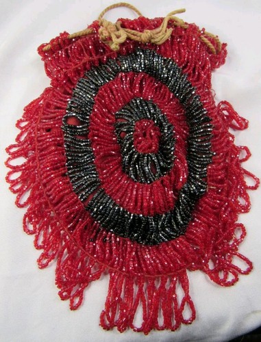 Red And Black Glass Bullseye Bead Flapper Drawstring Purse - Picture 2 of 3