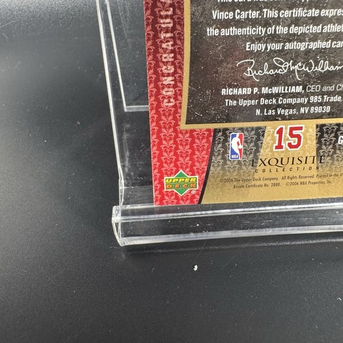 Vince Carter 2005-06 UD Exquisite Scripted Swatches Patch Auto /25 - Picture 11 of 11