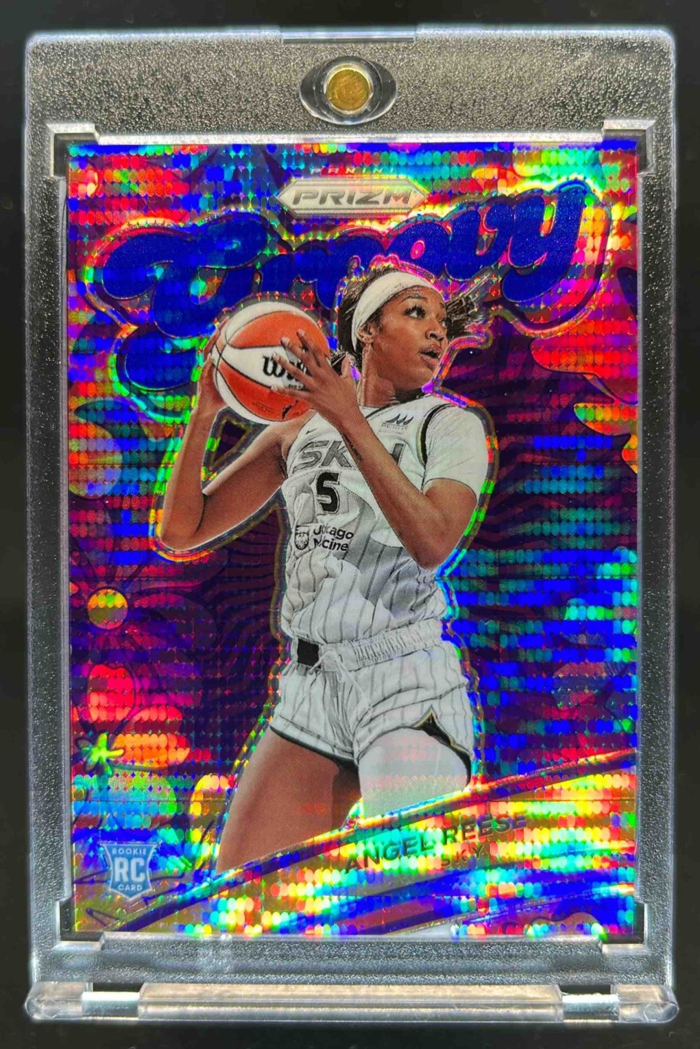 2024 Panini WNBA Prizm Angel Reese Groovy RC Blue Pulsar Rookie #114/199 Sky