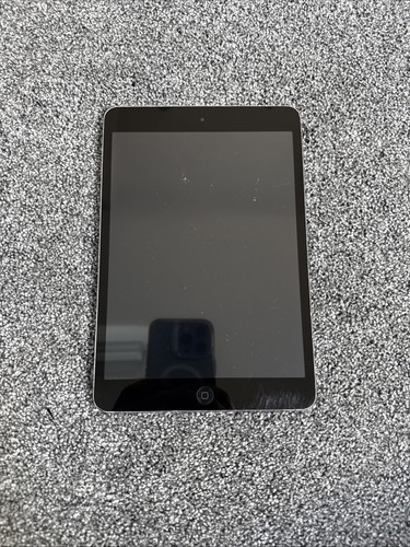 Apple iPad mini 2 16GB, Wi-Fi (A1489), 7.9in Grey Scratches On Display - Picture 2 of 6