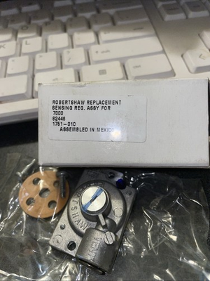 #ad Robertshaw 1751 01C Gas Conversion Kit $19.99