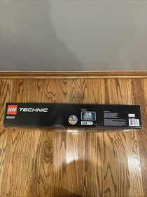 LEGO TECHNIC 42054 - CLAAS XERION 5000 TRAC VC - SEALED IN ORIGINAL BOX - NIB