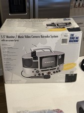 Singing Machine SMVG-620 Karaoke System 5.5 Monitor Camera CDG AM/FM Silver