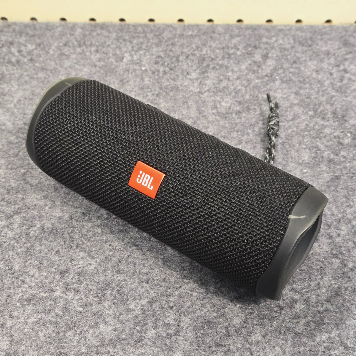JBL Flip 5 Portable Bluetooth Portable Speaker System - Black