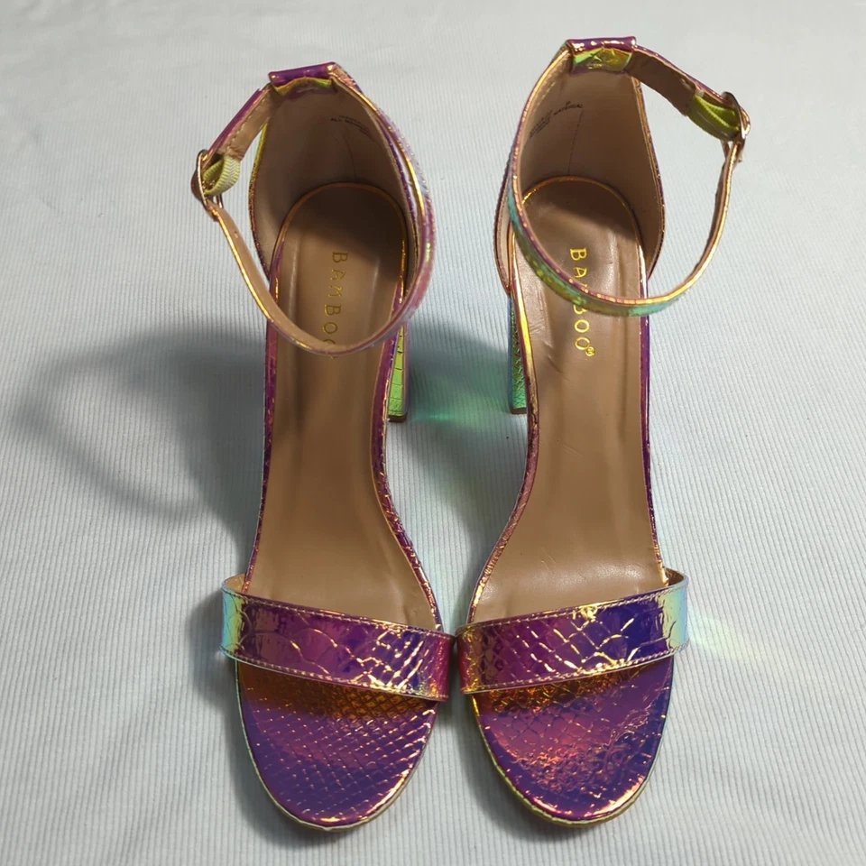 Tacones de bambú para mujer talla 9 rosa iridiscente con estampado de serpiente metálico de 4" Foto 2 de 4