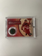 2003-04 Upper Deck Hardcourt LeBron James Floor Insert Rookie Year Card Cavalier