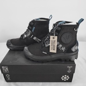 Palladium Pampa Witch Queen Dune Destiny 2 Boots Mens 4 Womens 5.5 New Amazon.com | Palladium Unisex Pampa x Destiny Witch Queen  main image 4