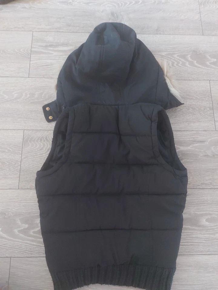 New Look Generation 915 Navy Gilet With Fur Hoodie - Image 3 of 4