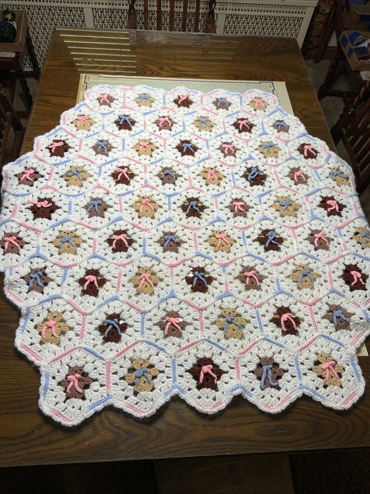 Manta afgana cuadrada hexagonal bebé abuela ganchillo osos de peluche rosa y azul EB44 Foto 2 de 4